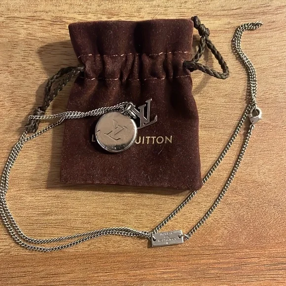 Louis Vuitton Monogram Charm Necklace - Picture 8 of 8